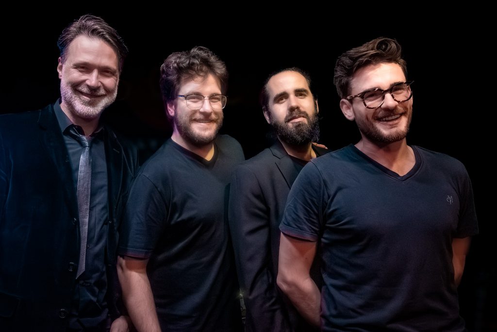 Weihnachtsparty mit „Weiner´s Heihnacht“ artwork from Salon de Jazz